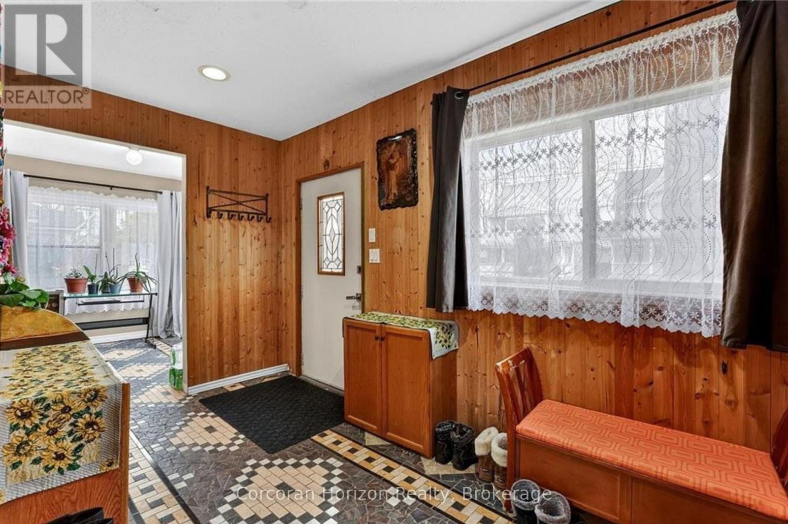 5270 SECOND AVENUE - 4