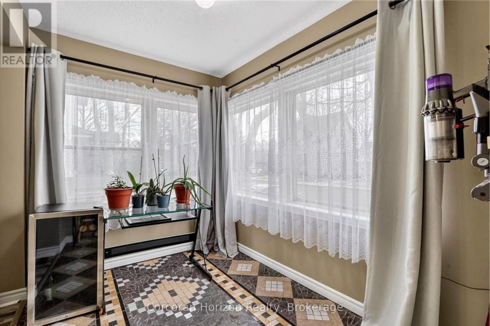 5270 SECOND AVENUE - 7