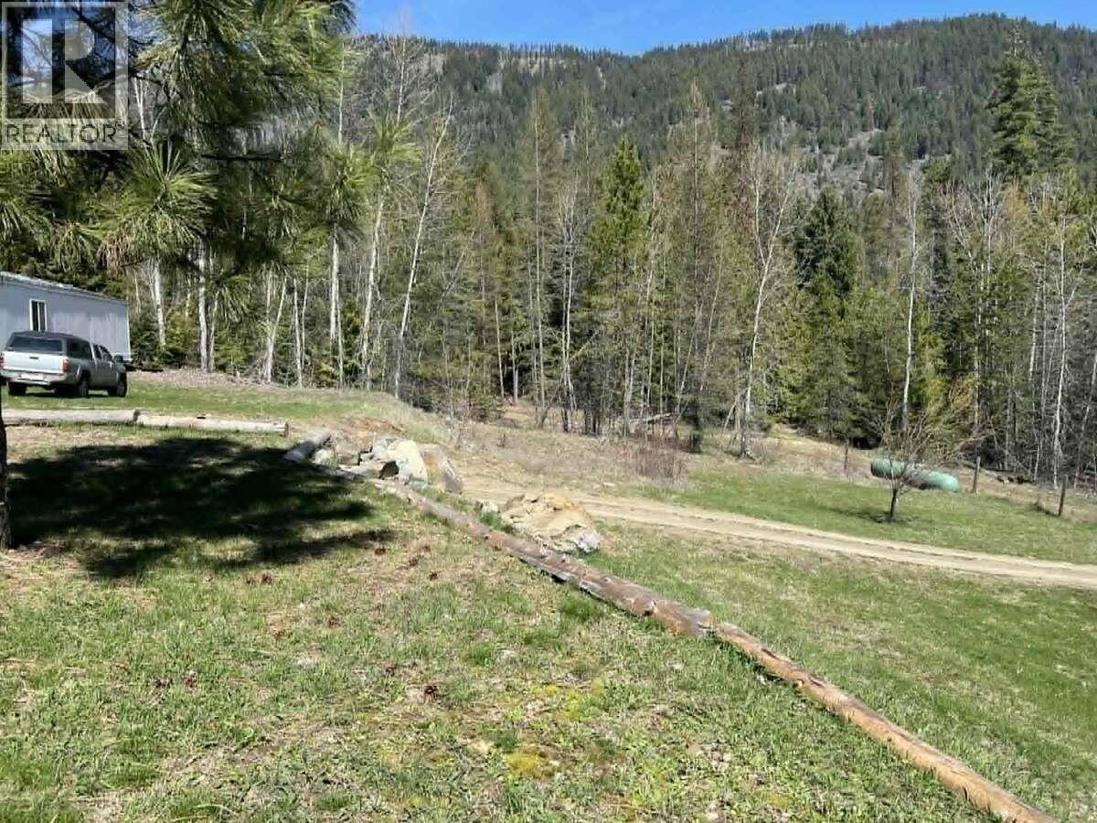 1325 Lakeview Arrow Creek Road, Creston