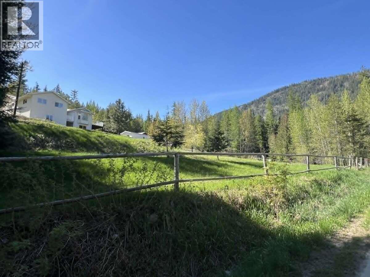 1325 Lakeview Arrow Creek Road, Creston