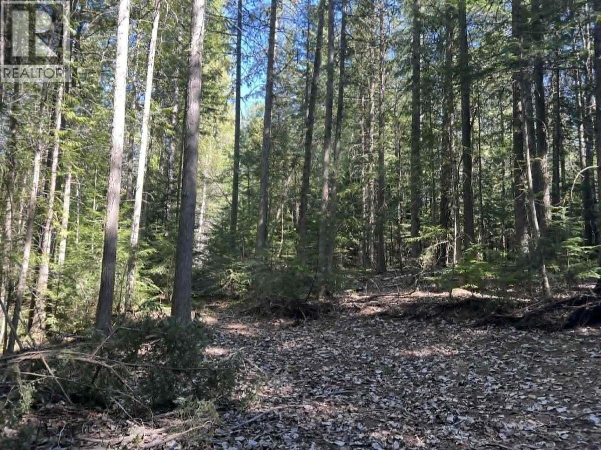 1325 Lakeview Arrow Creek Road, Creston