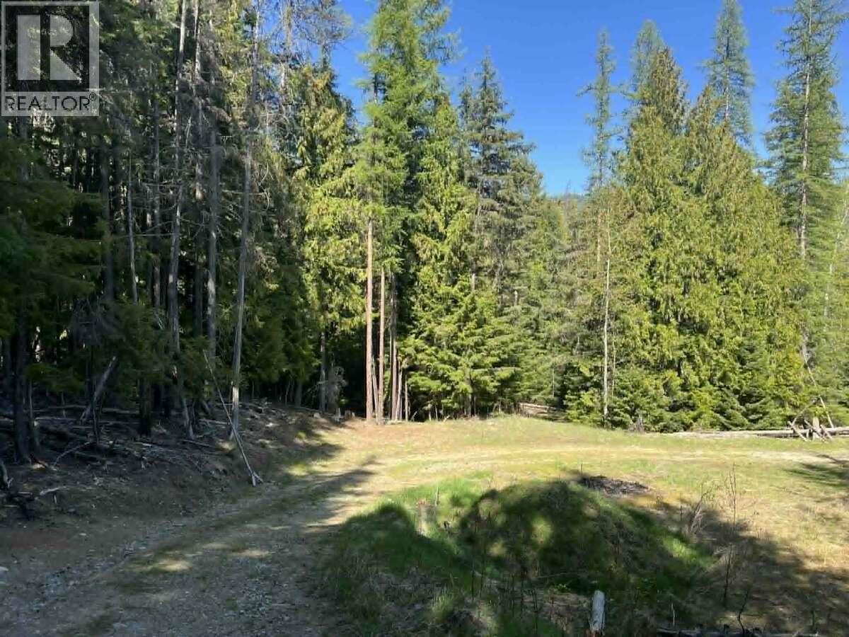 1325 Lakeview Arrow Creek Road, Creston