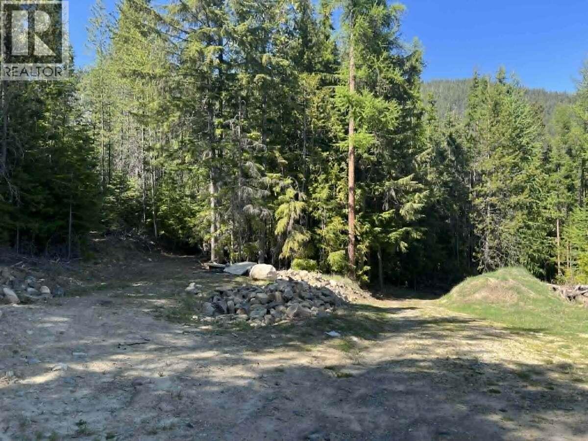 1325 Lakeview Arrow Creek Road, Creston