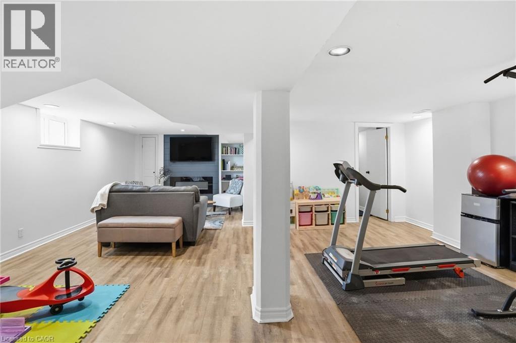 533 WOODBURN Road - 21