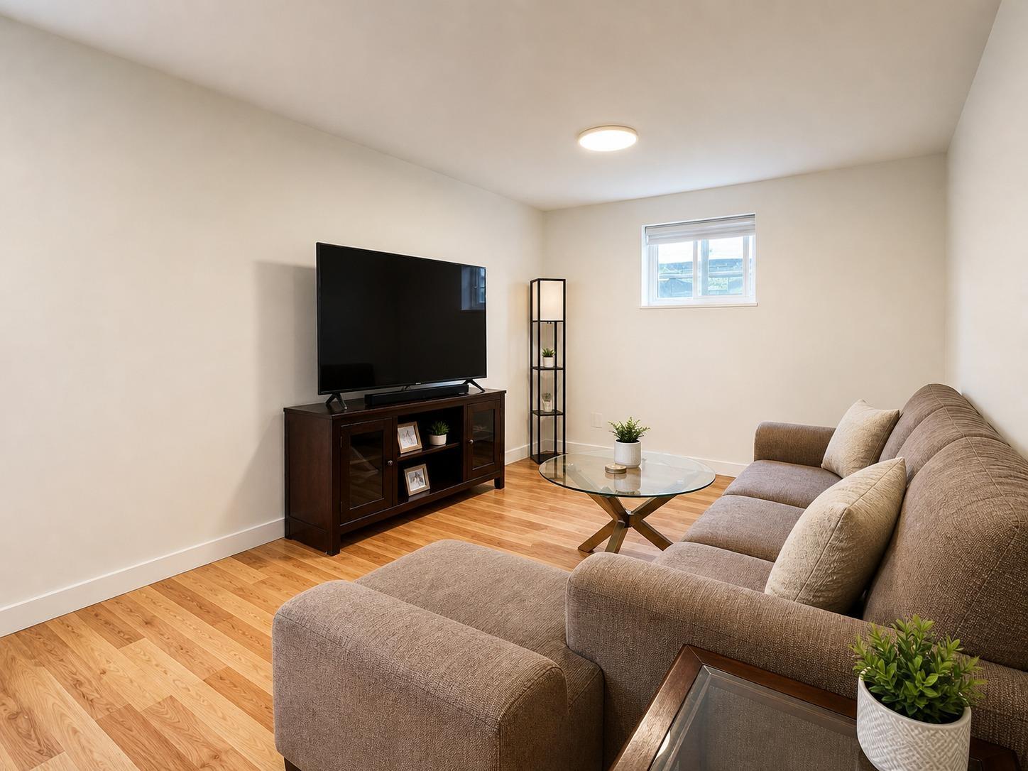 7096 BREWSTER Drive East East, Delta