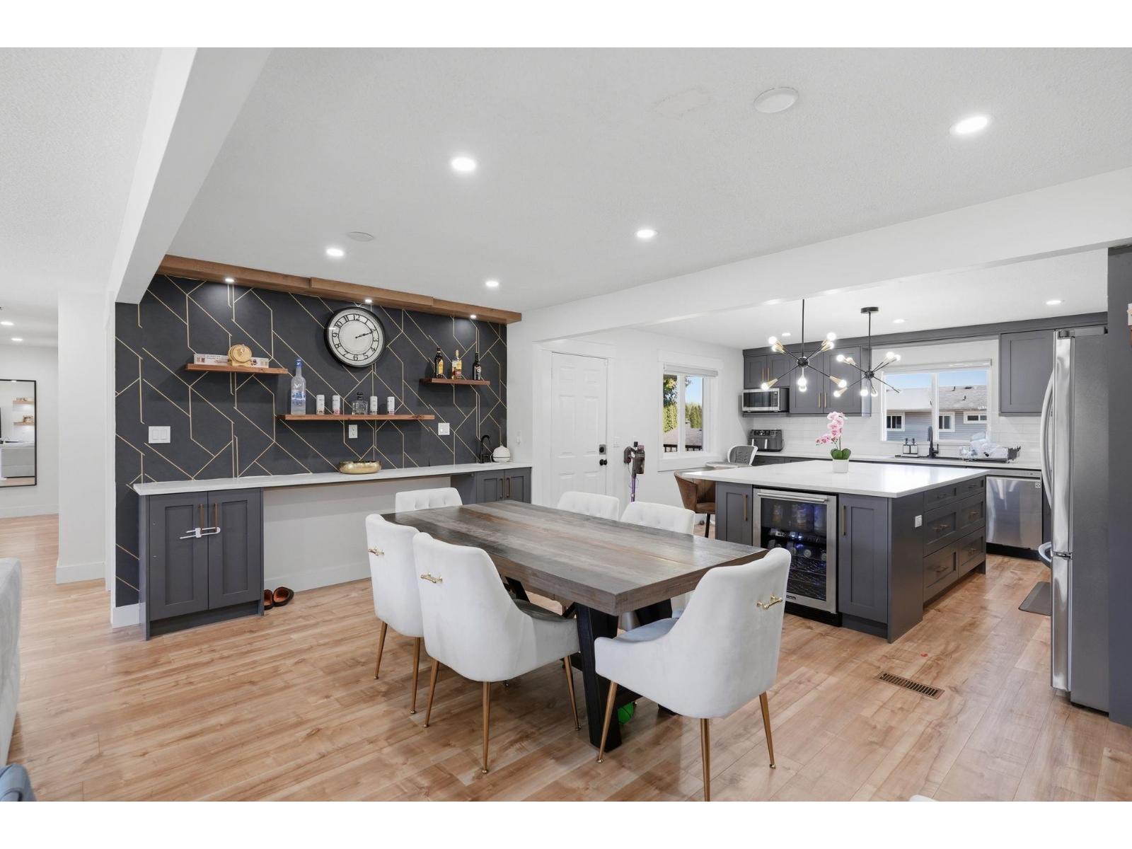 7096 BREWSTER Drive East East, Delta