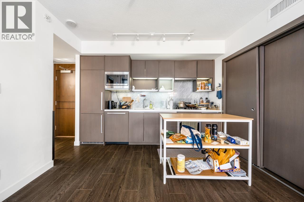 1 Bed, 1 Bath House for Sale in Vancouver – 1517 68 SMITHE STREET, Vancouver - Image 5