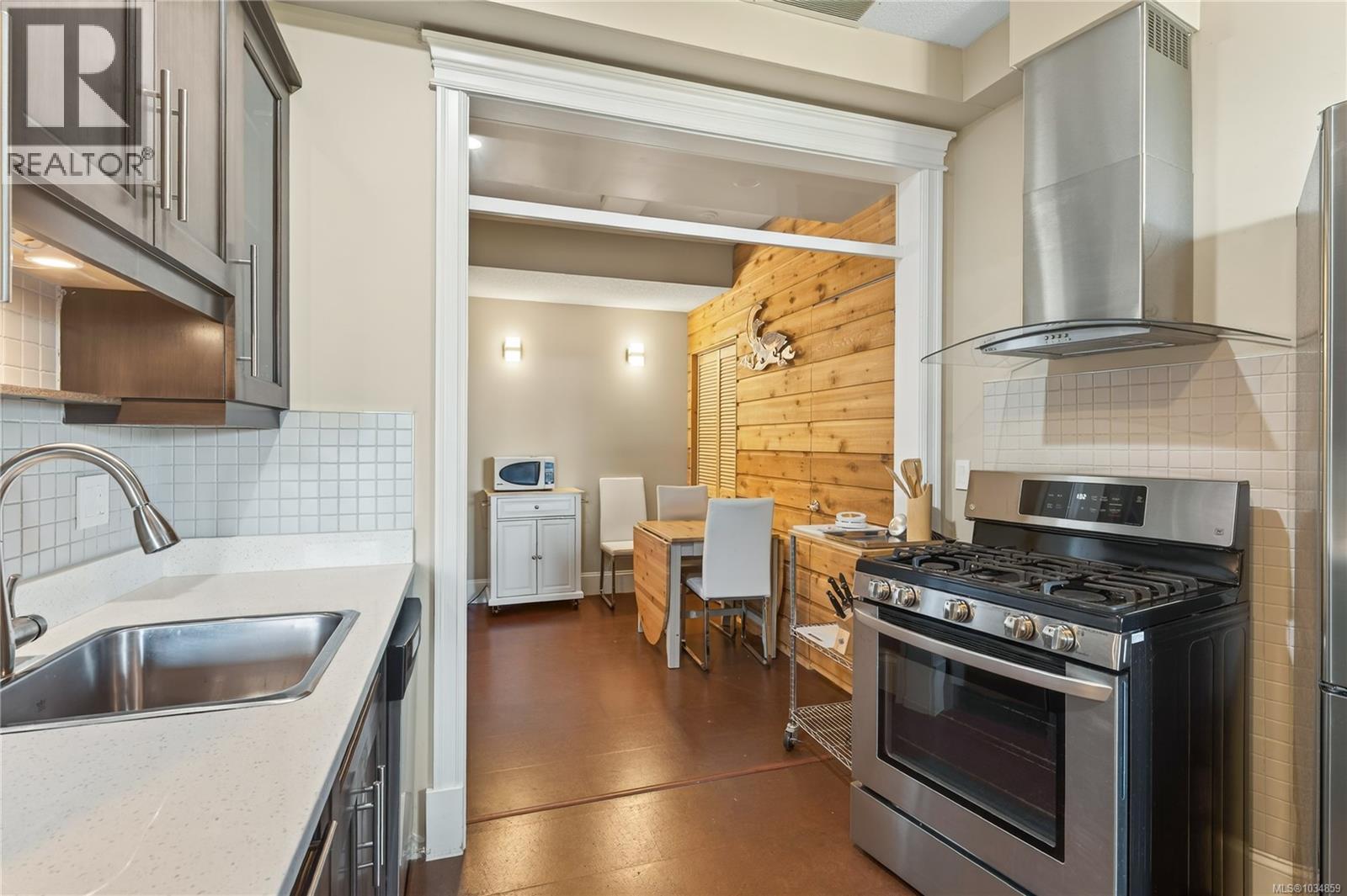 5450 Bayshore Dr - 54