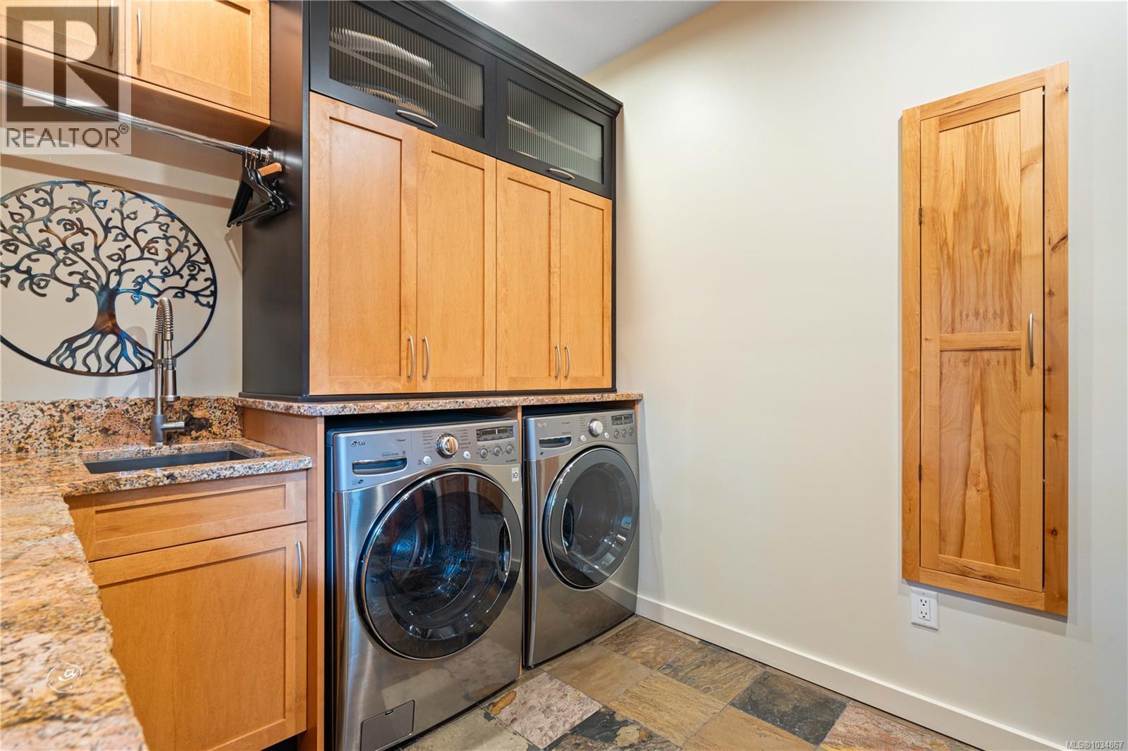 211 Ferntree Pl - 20