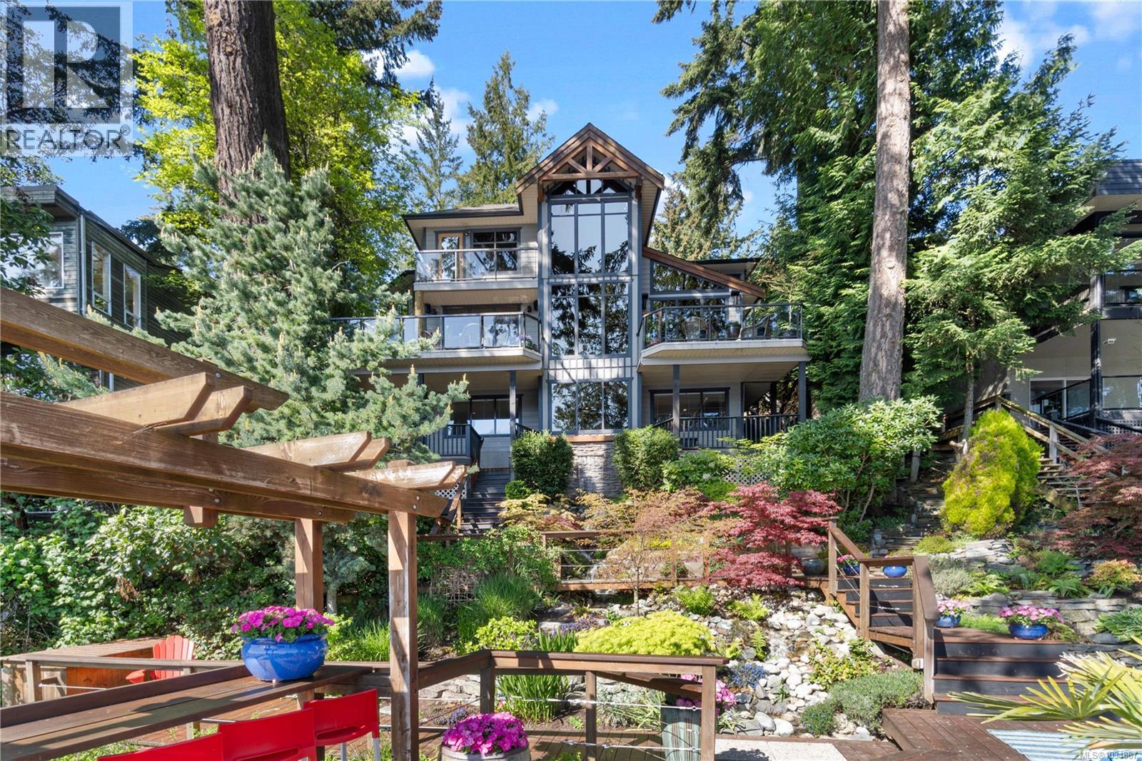 211 Ferntree Pl - 73