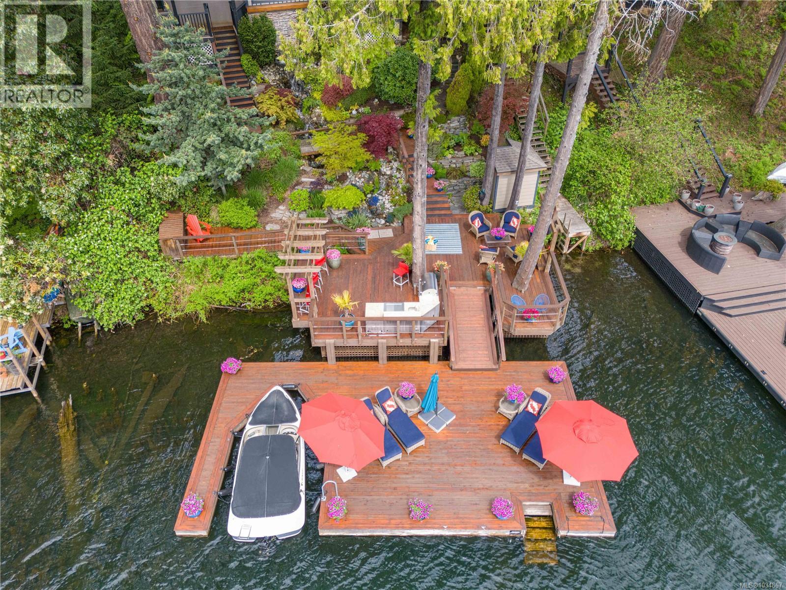 211 Ferntree Pl - 83