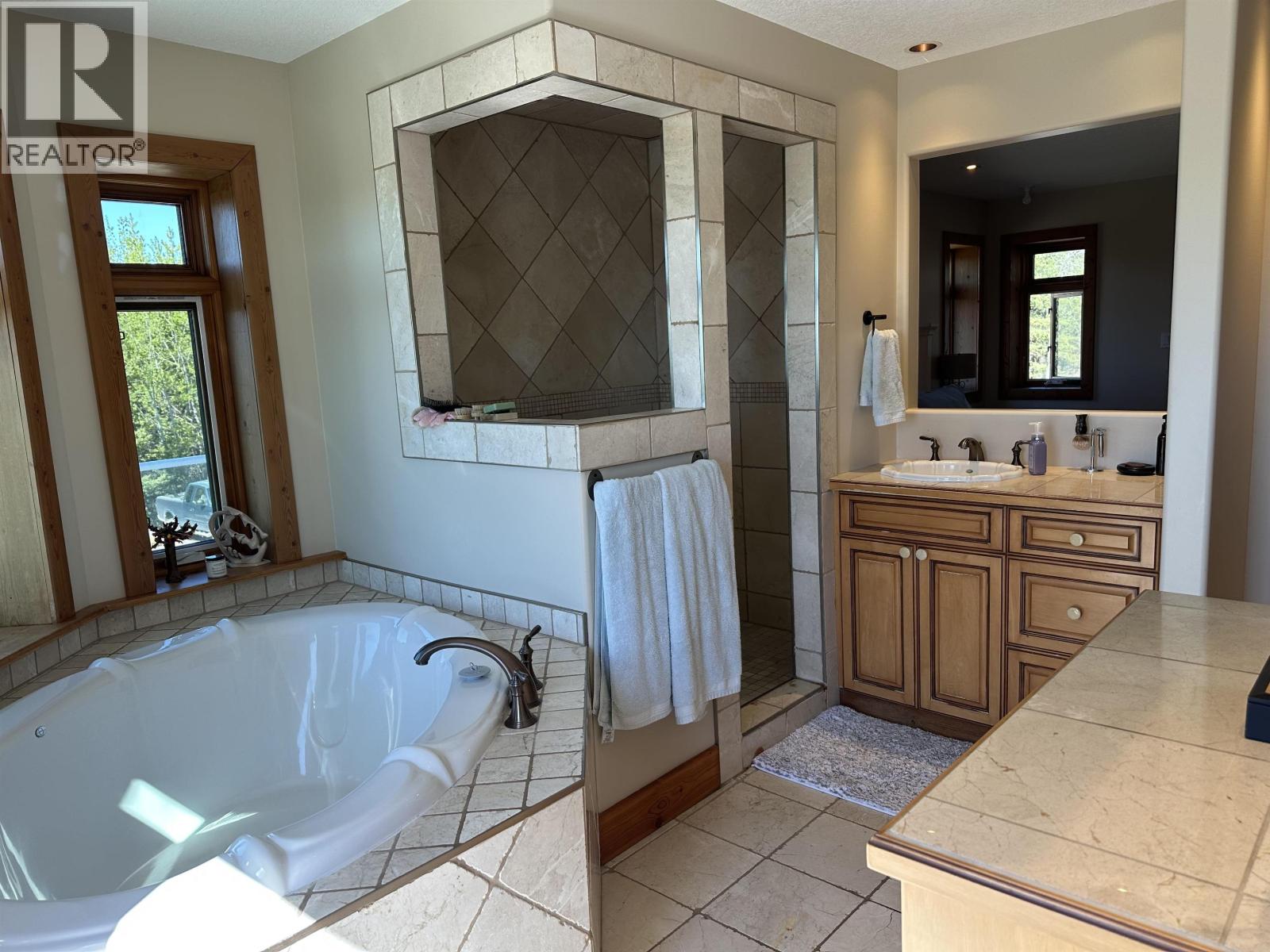 4775 VALHALLA ROAD - 25