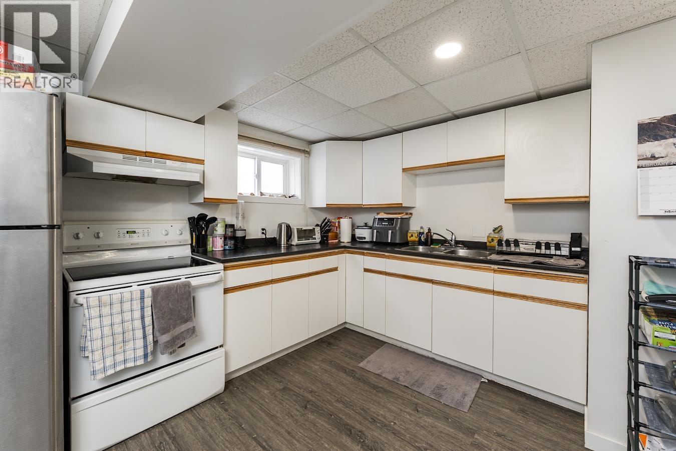 2020 ROSS CRESCENT - 26