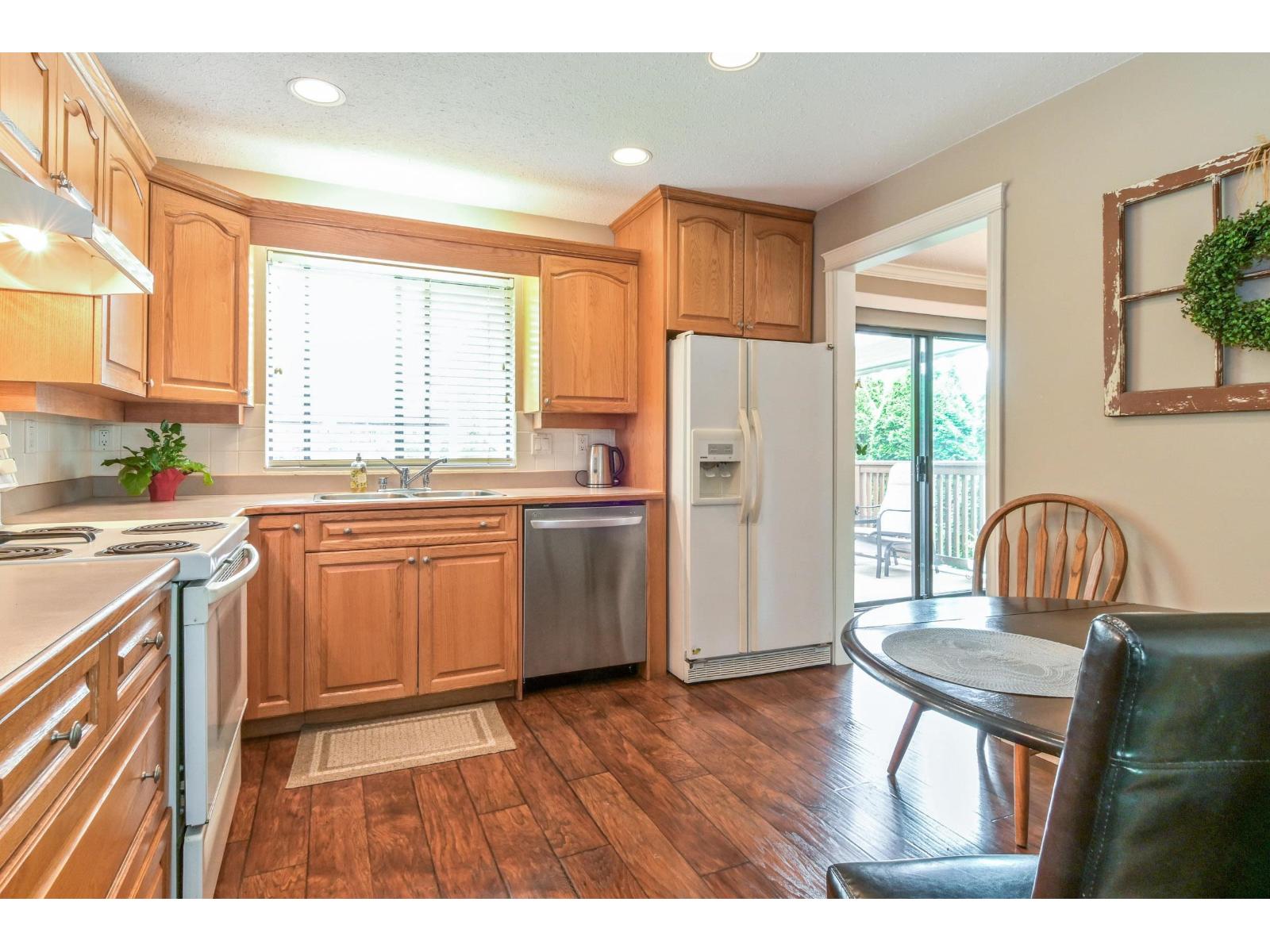3 Bed, 3 Bath House for Sale in Surrey – 6154 171A STREET, Surrey - Image 6