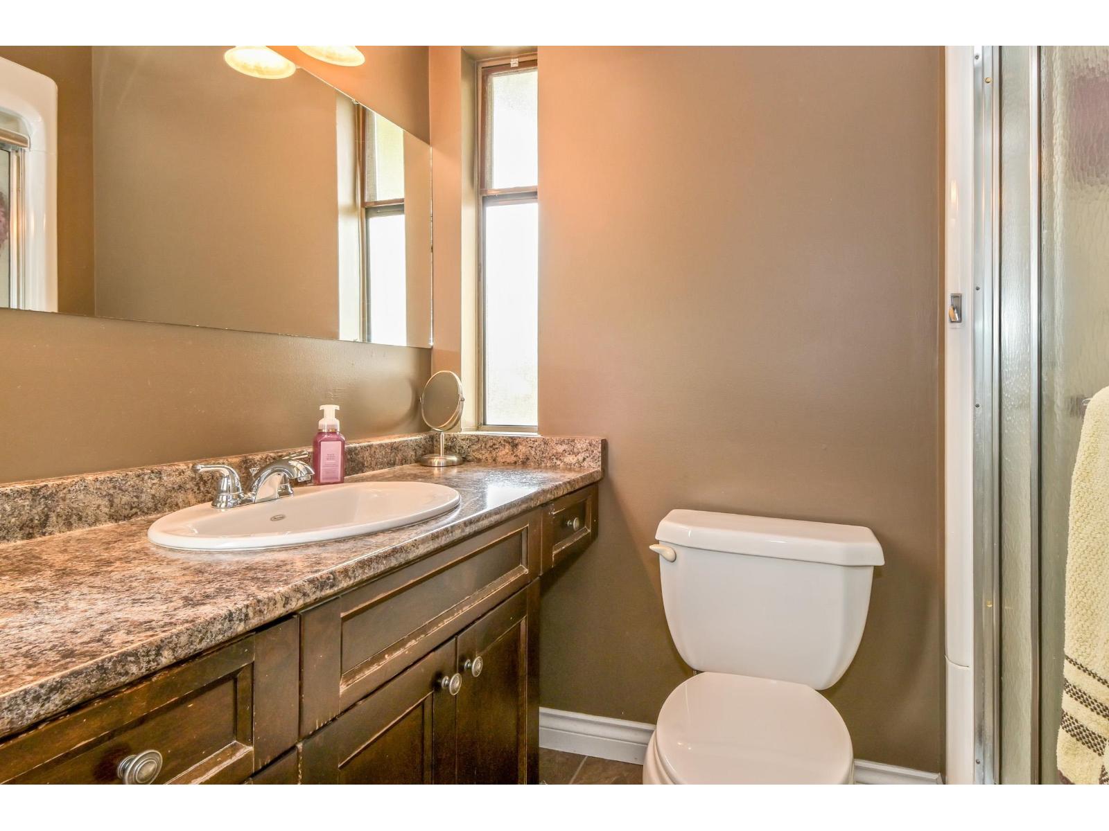 3 Bed, 3 Bath House for Sale in Surrey – 6154 171A STREET, Surrey - Image 17