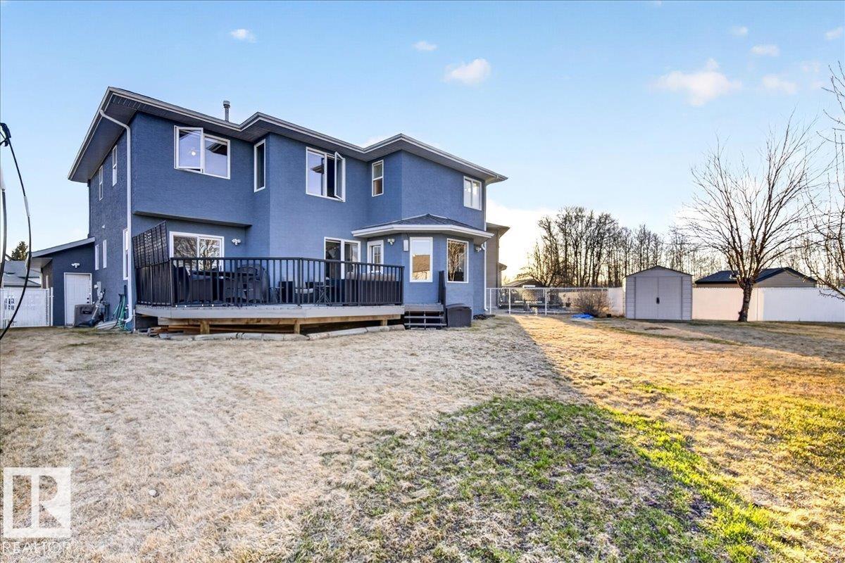22 HARVEST BA, Stony Plain