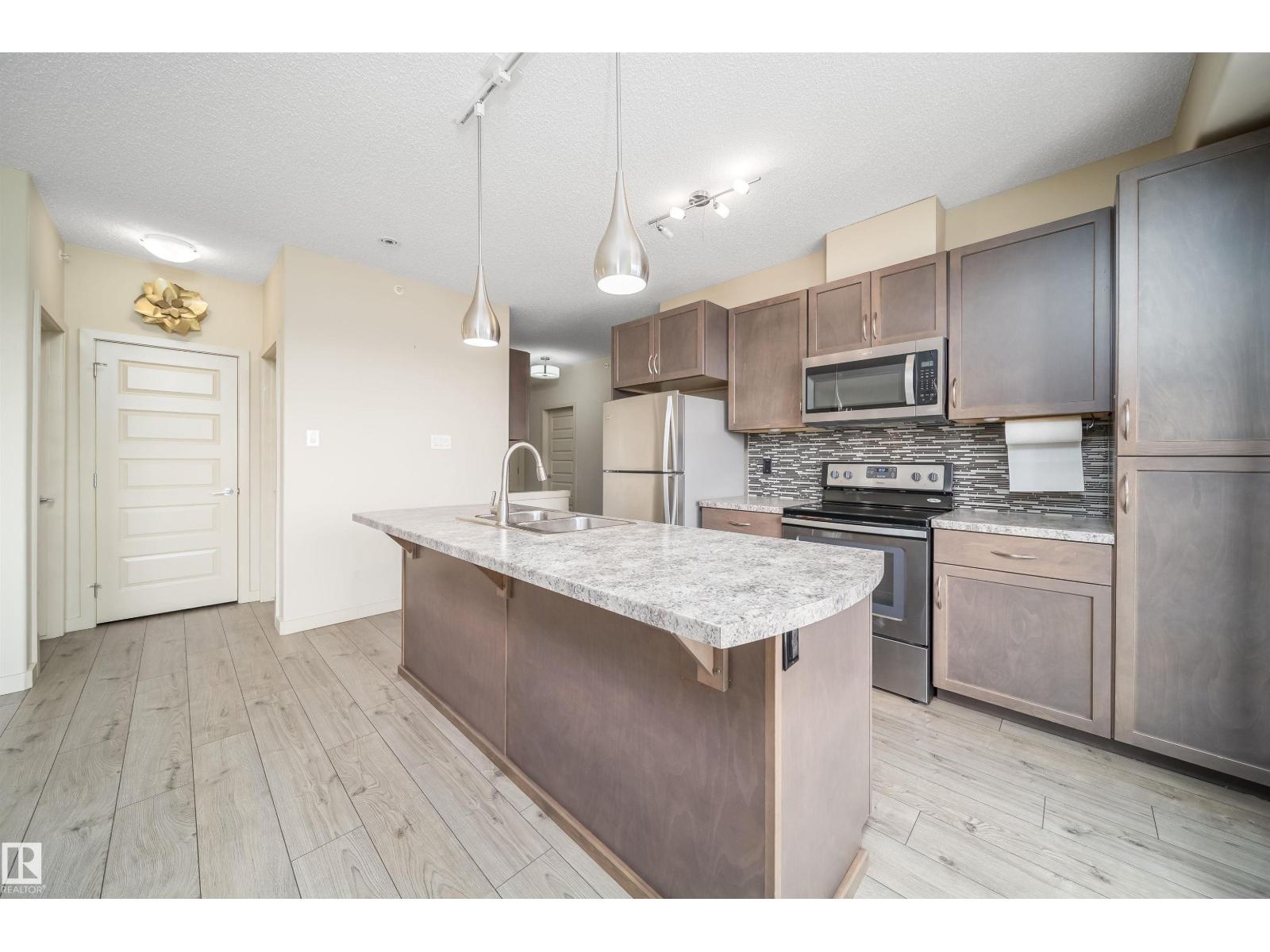 #421 4008 SAVARYN DR SW, Edmonton