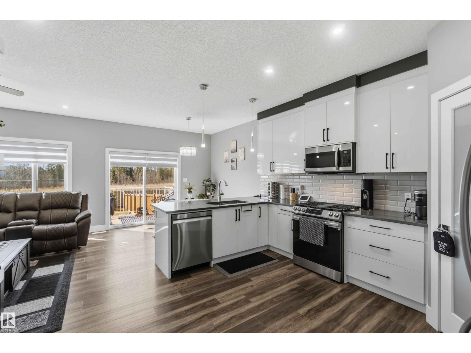 1641 ENRIGHT WY NW - 14