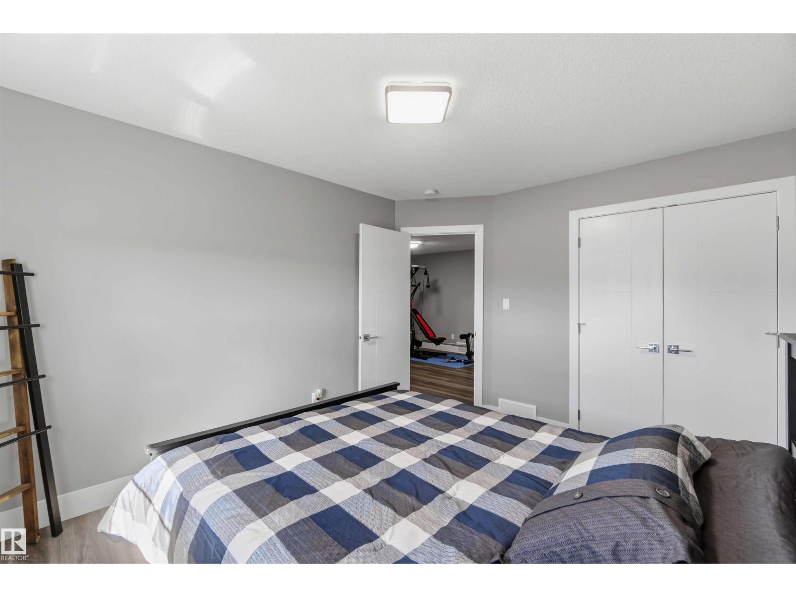 1641 ENRIGHT WY NW - 35