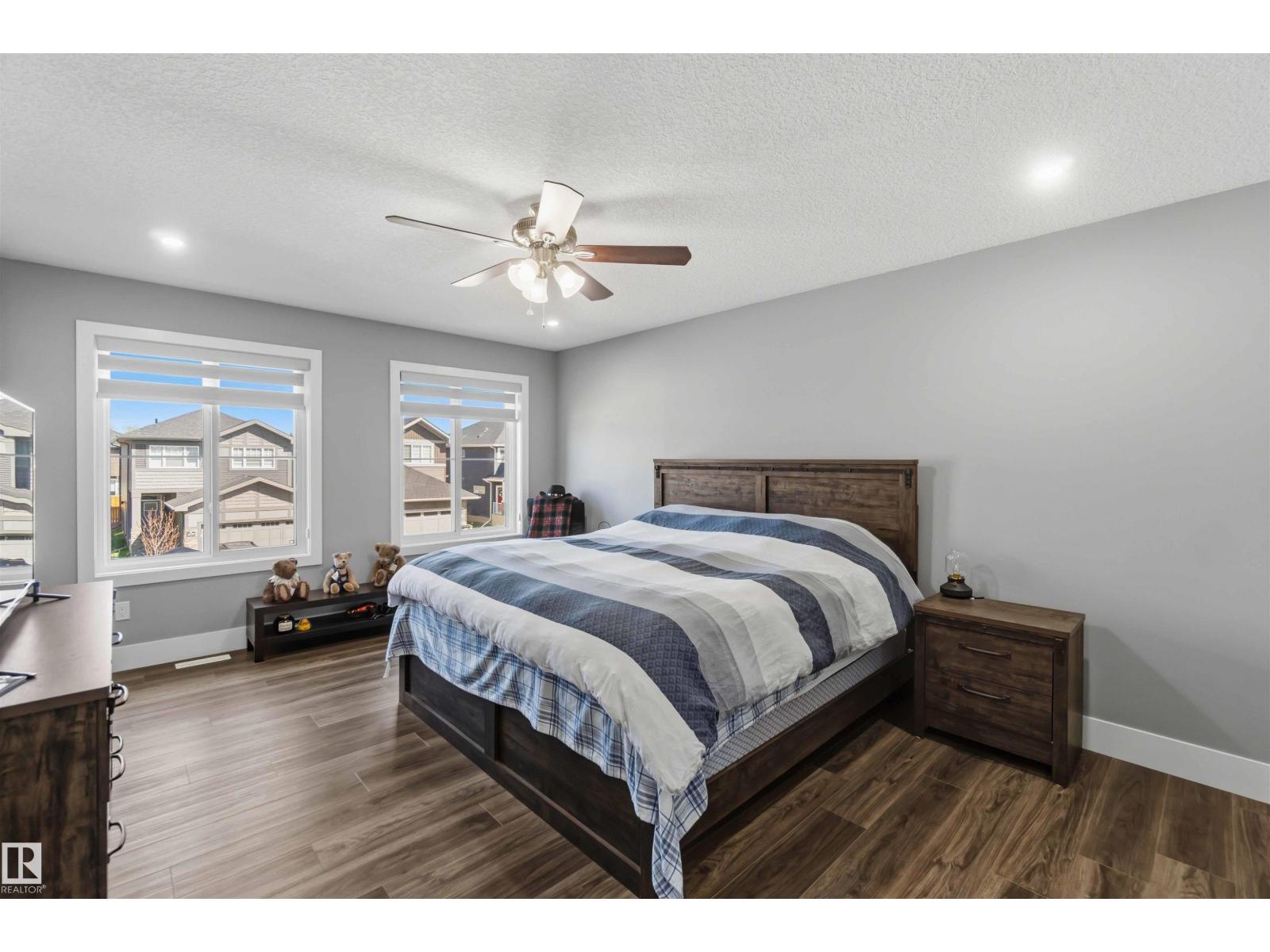 1641 ENRIGHT WY NW - 40