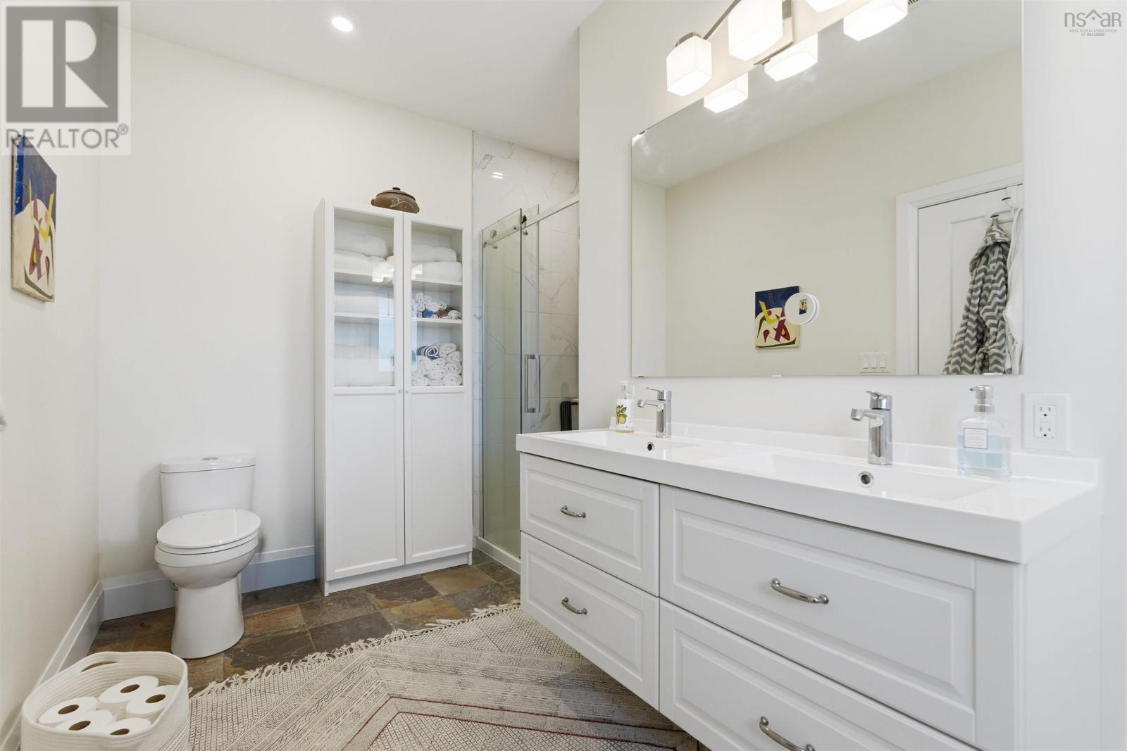 Property 36 of 50 of 437 Mount Pleasant Road