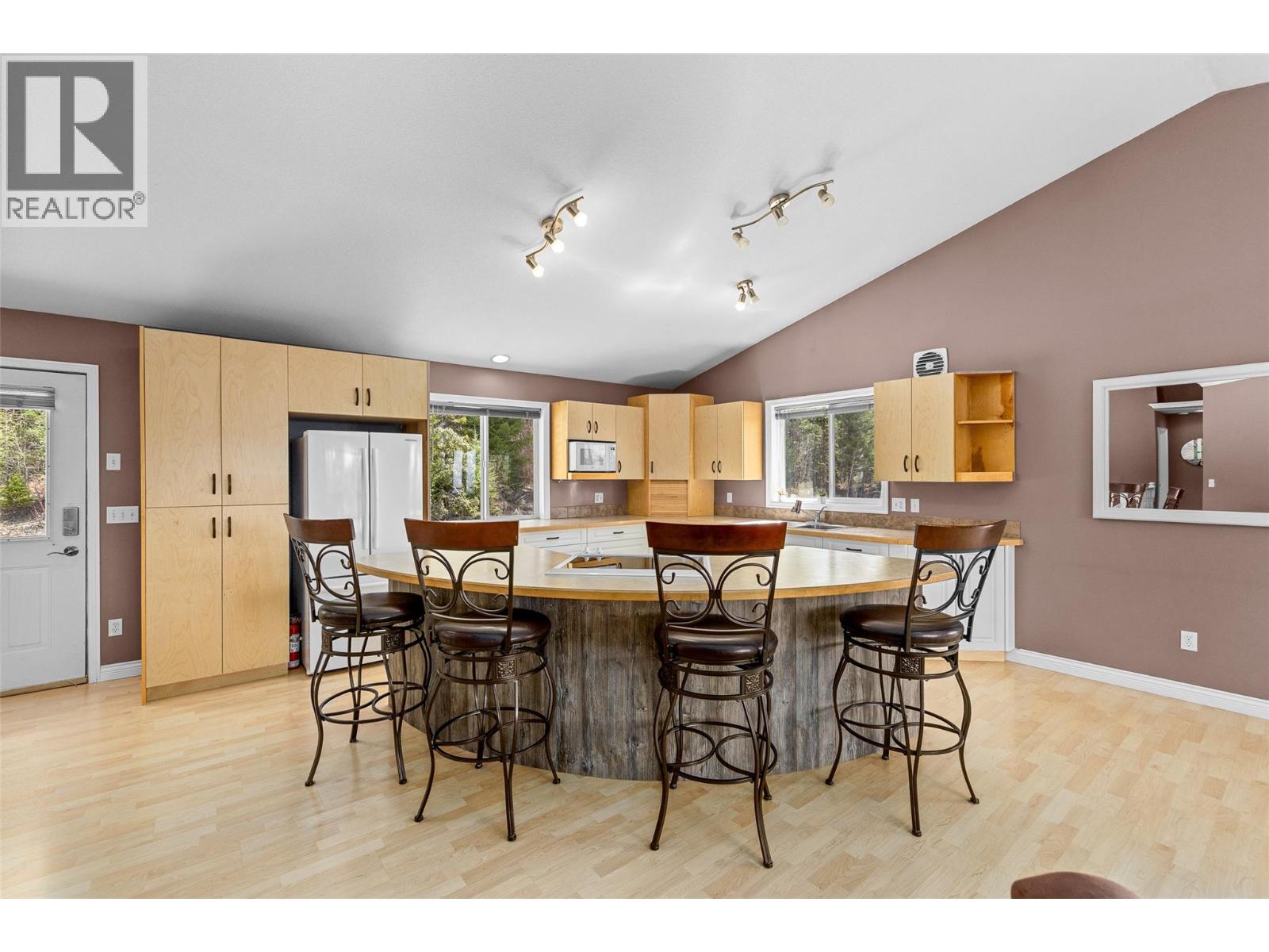 1685 Boone Court, Kelowna