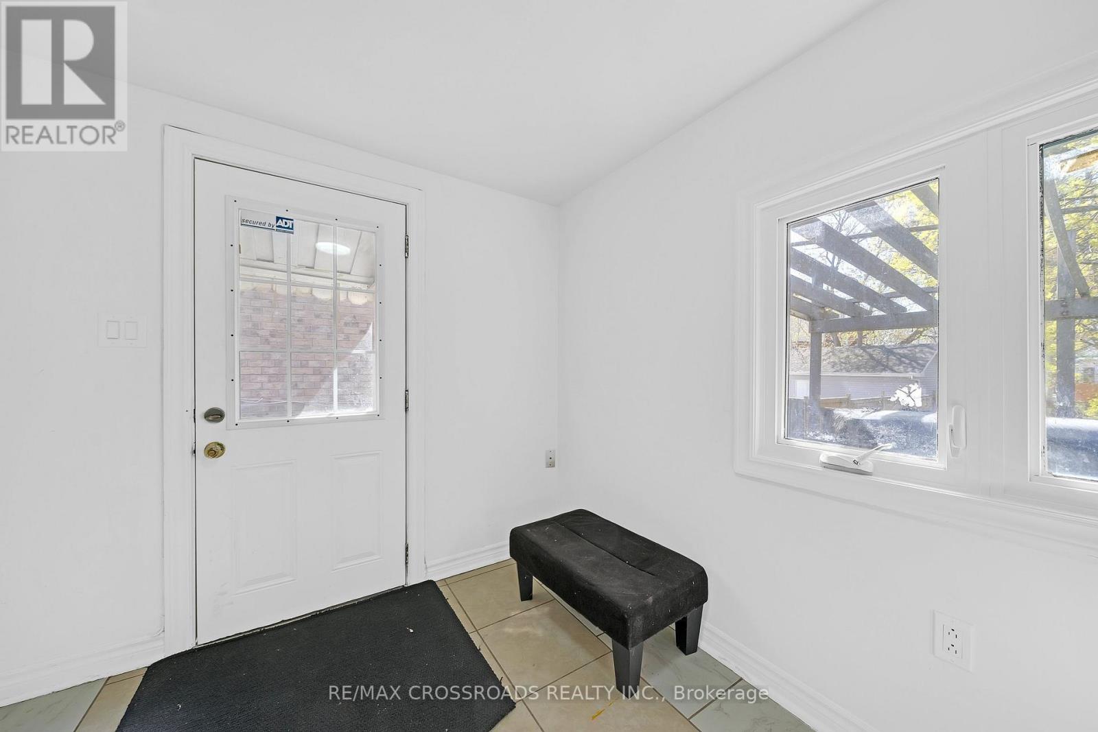 111 ELGIN STREET W - 21