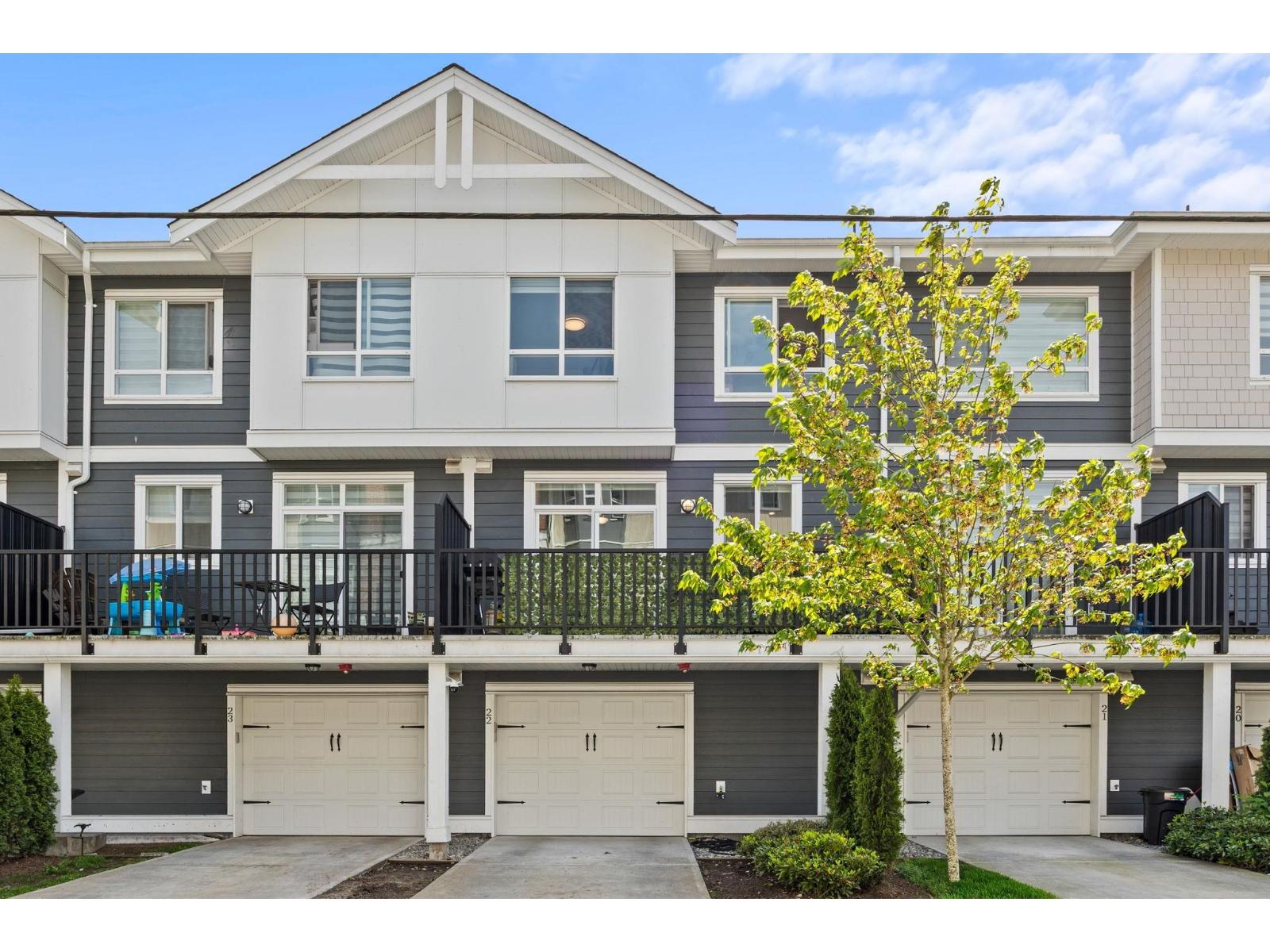 House in Langley - Image 30