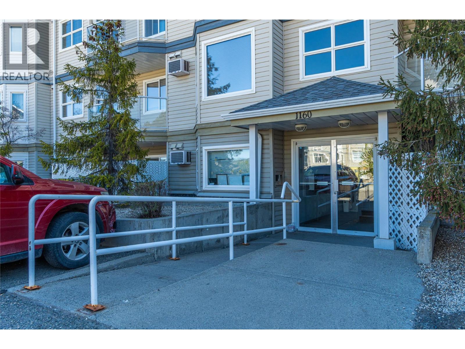 #406 1160 HUGH ALLAN Drive - 21