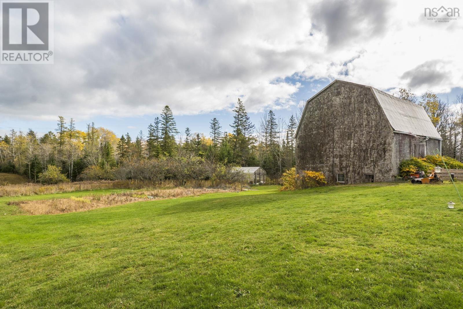 6874 Highway 354 - 32