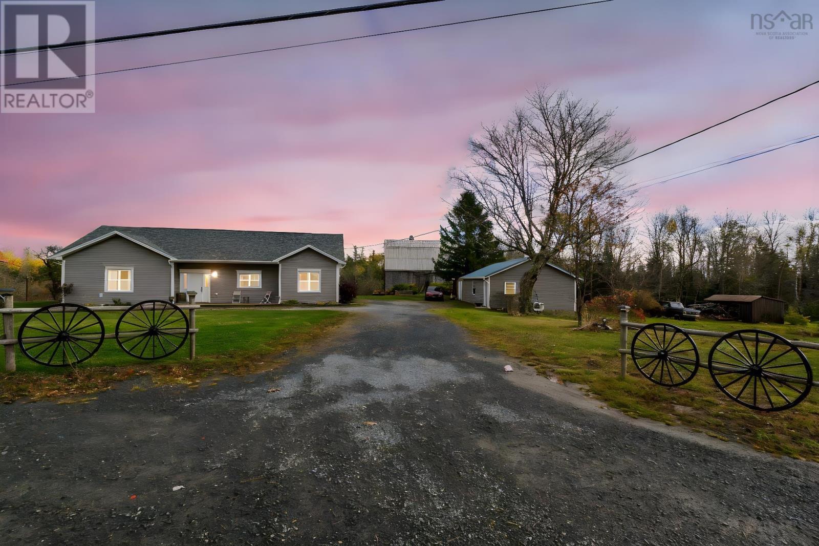 6874 Highway 354 - 49