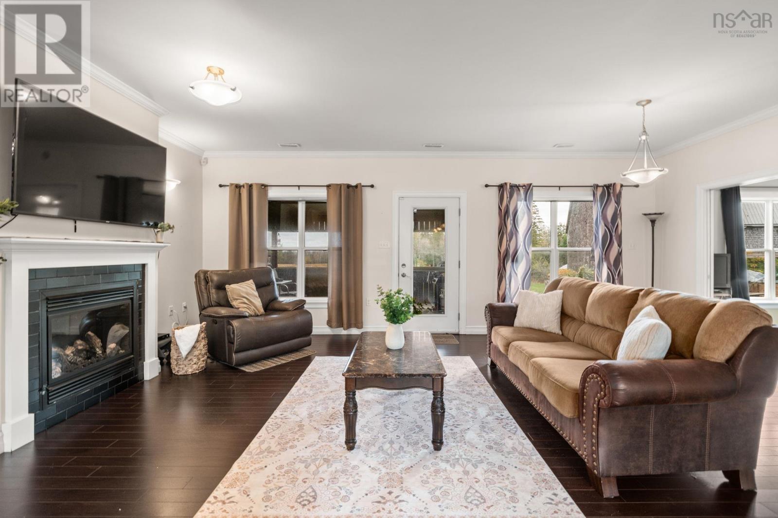 6874 Highway 354 - 7