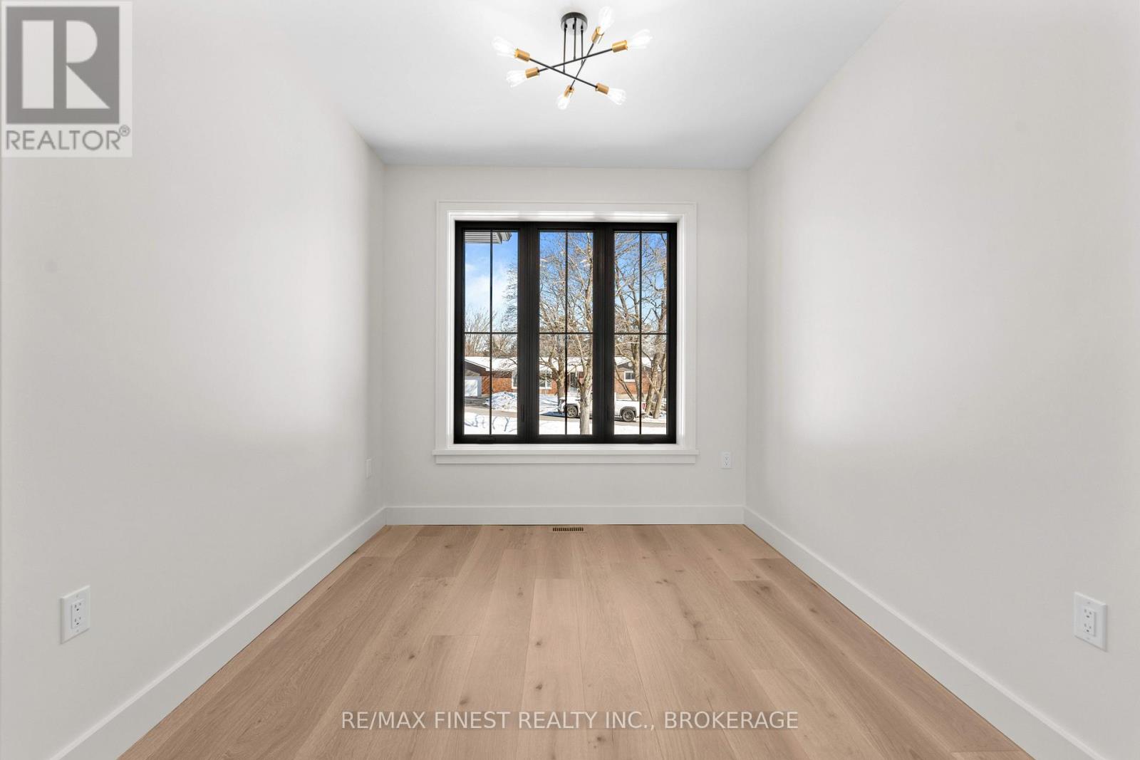 371 MAPLE RIDGE DRIVE - 22