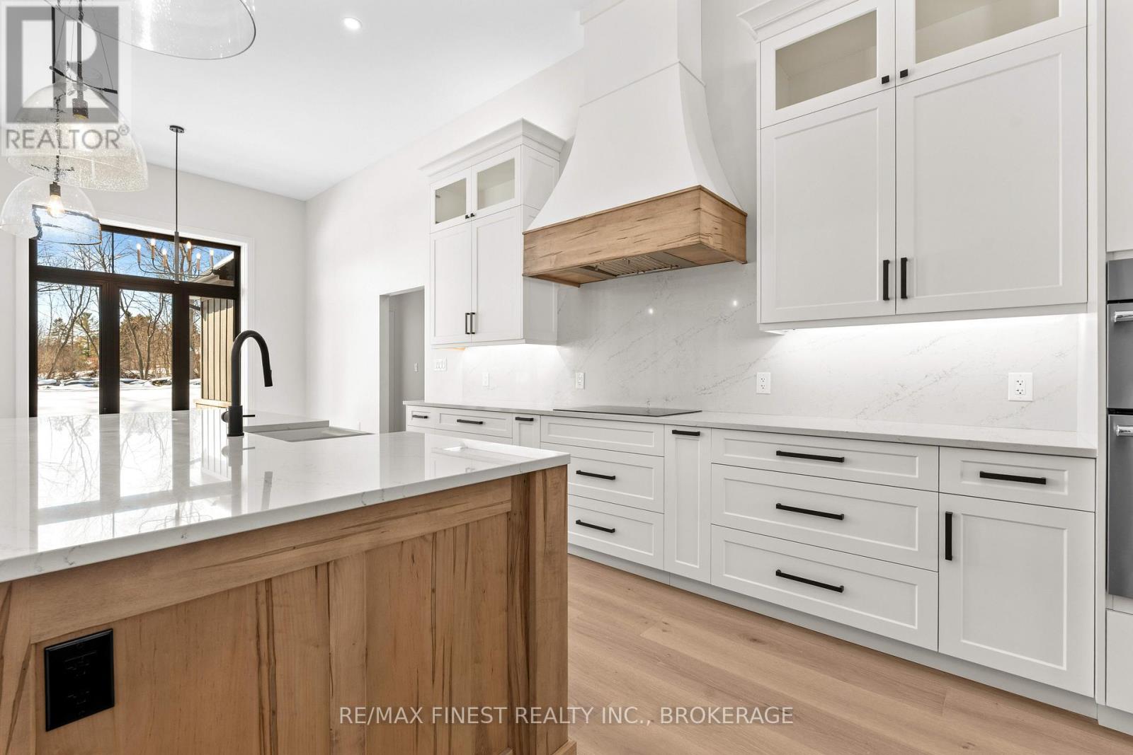 371 MAPLE RIDGE DRIVE - 23