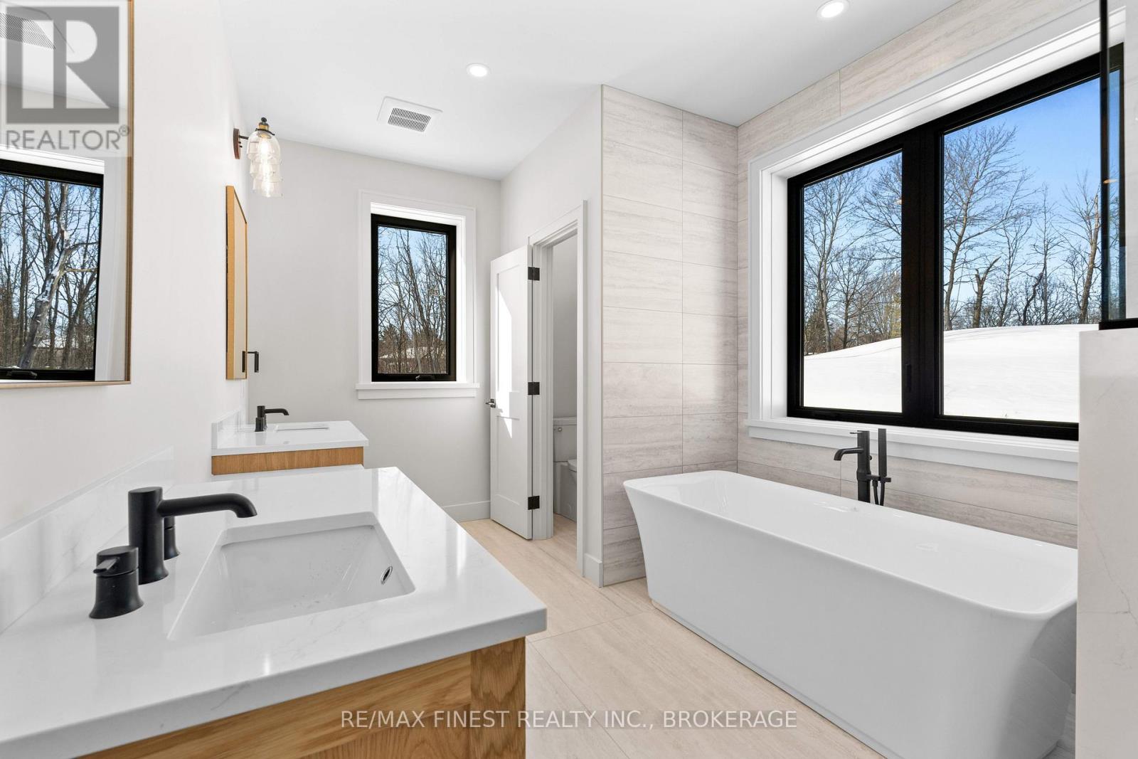 371 MAPLE RIDGE DRIVE - 27