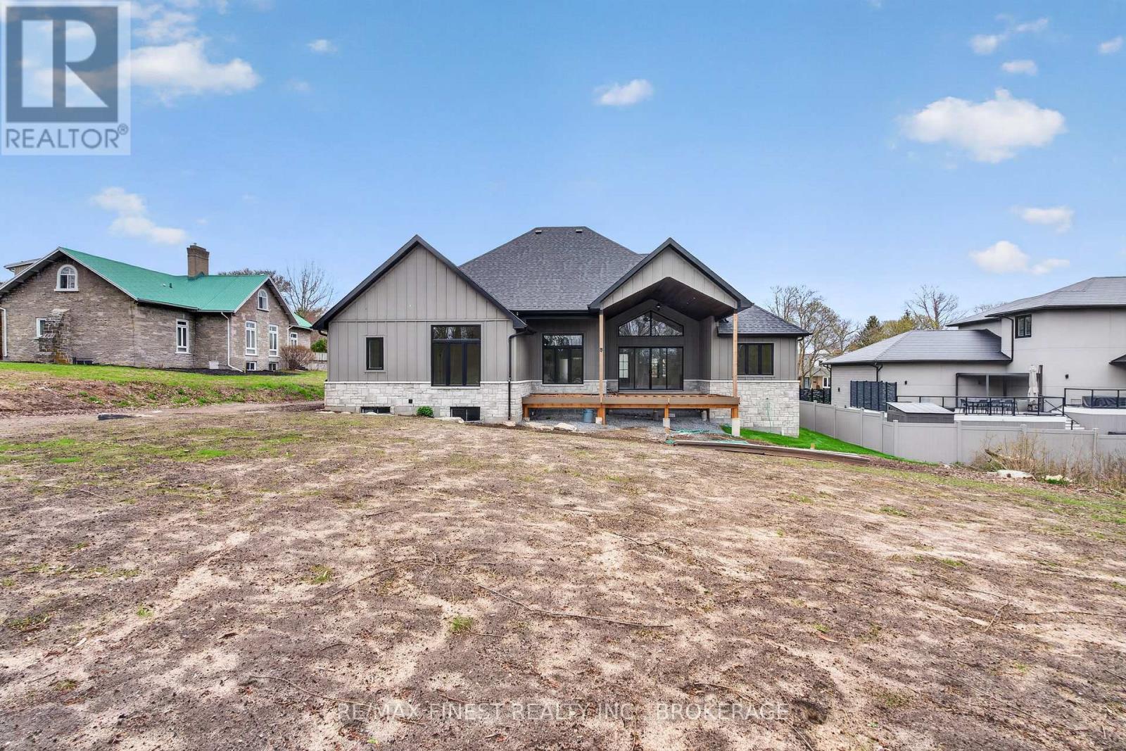 371 MAPLE RIDGE DRIVE - 47