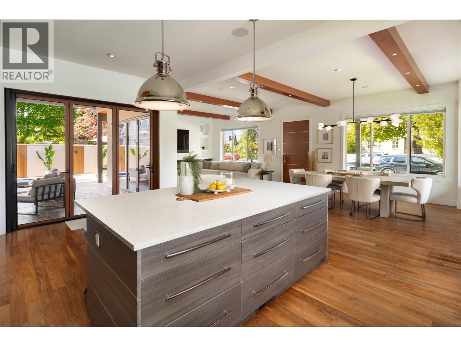 385 Cadder Avenue - 11
