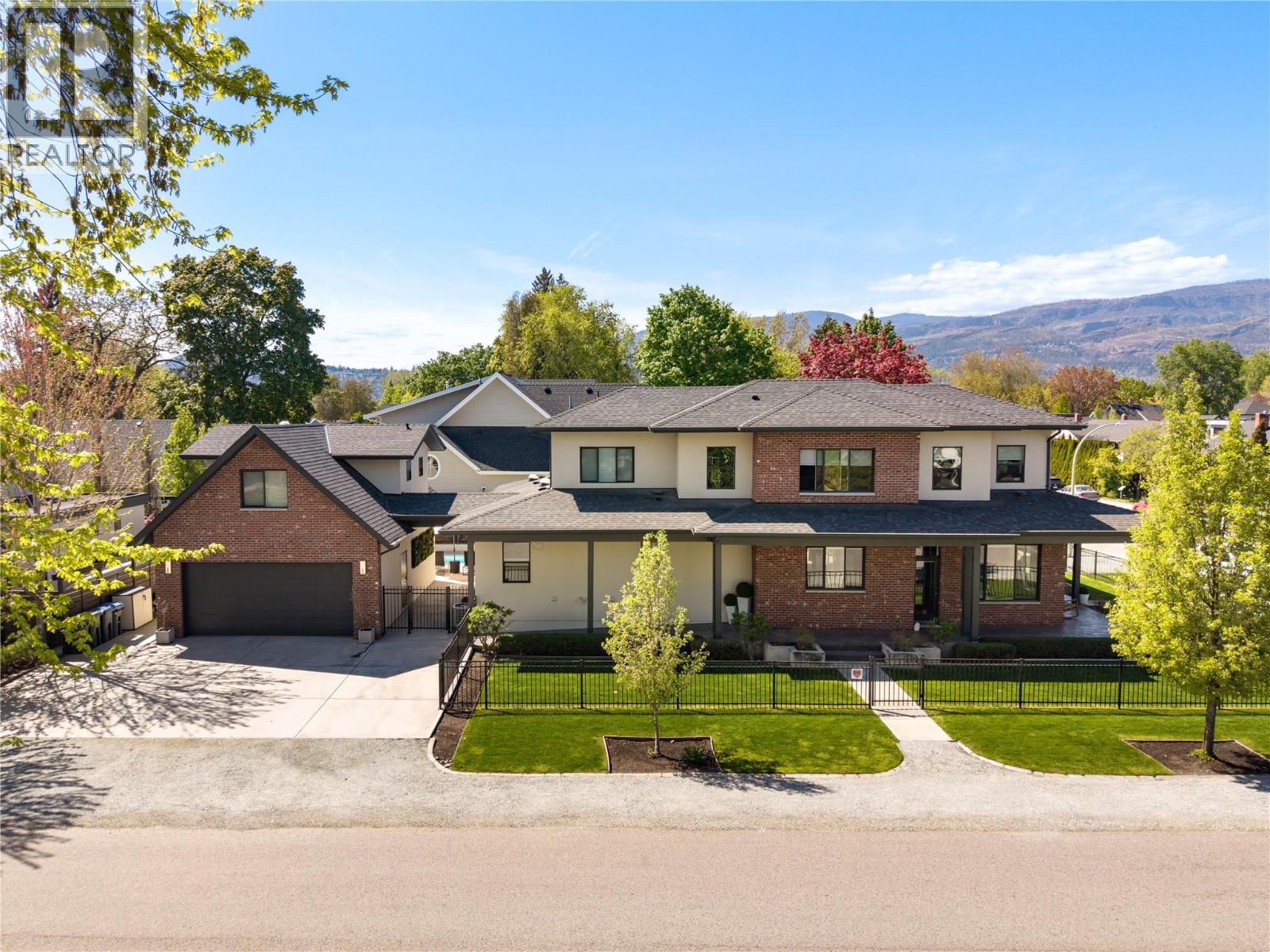 385 Cadder Avenue - 1