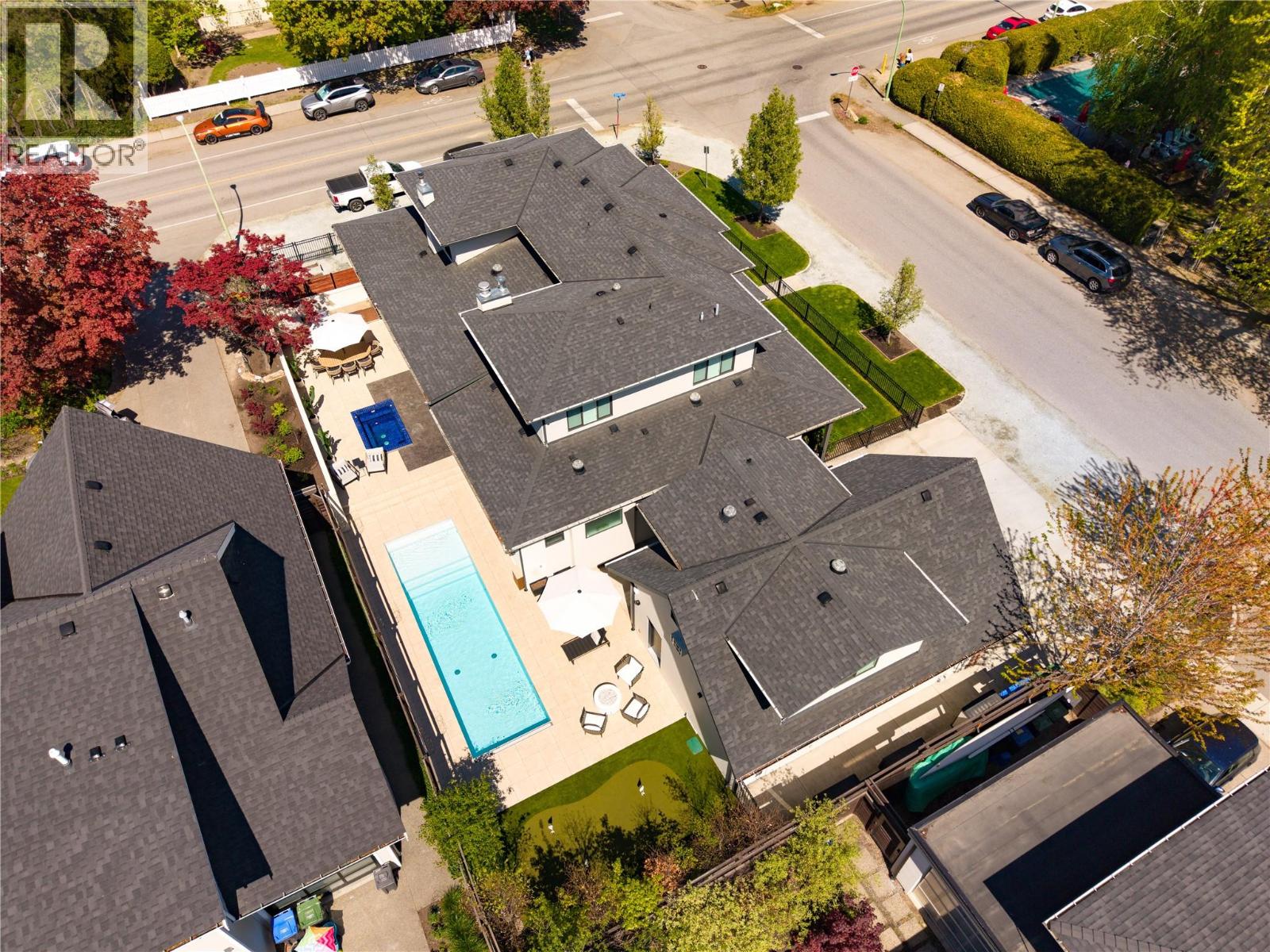 385 Cadder Avenue - 65