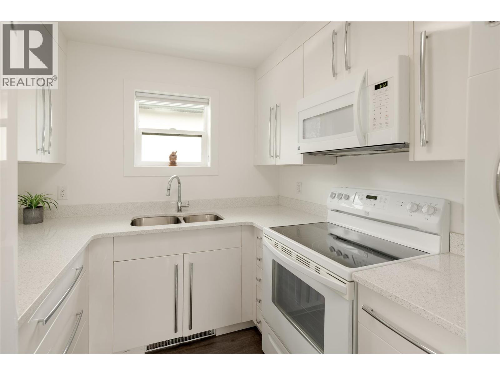 385 Cadder Avenue - 51