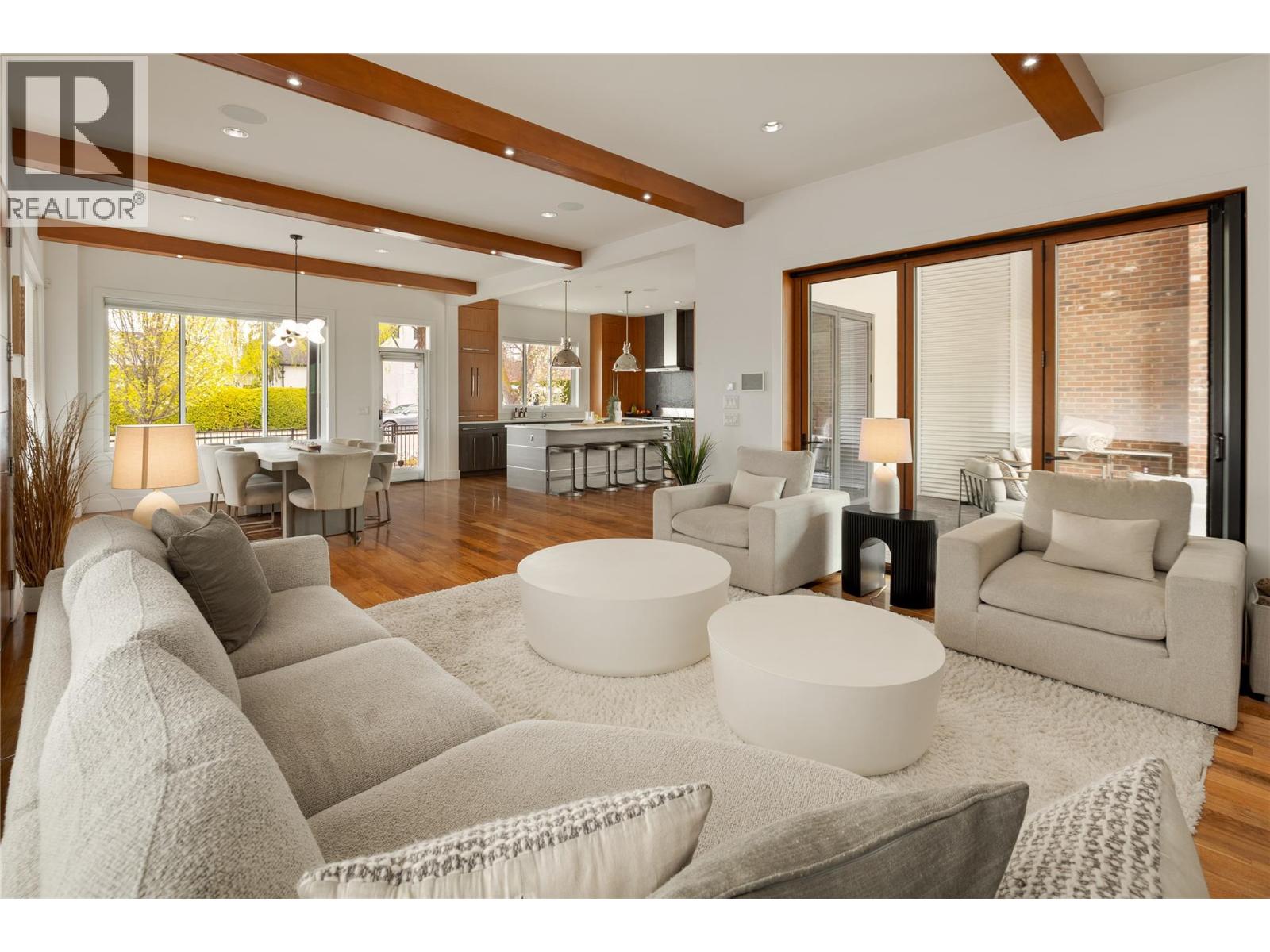 385 Cadder Avenue - 5