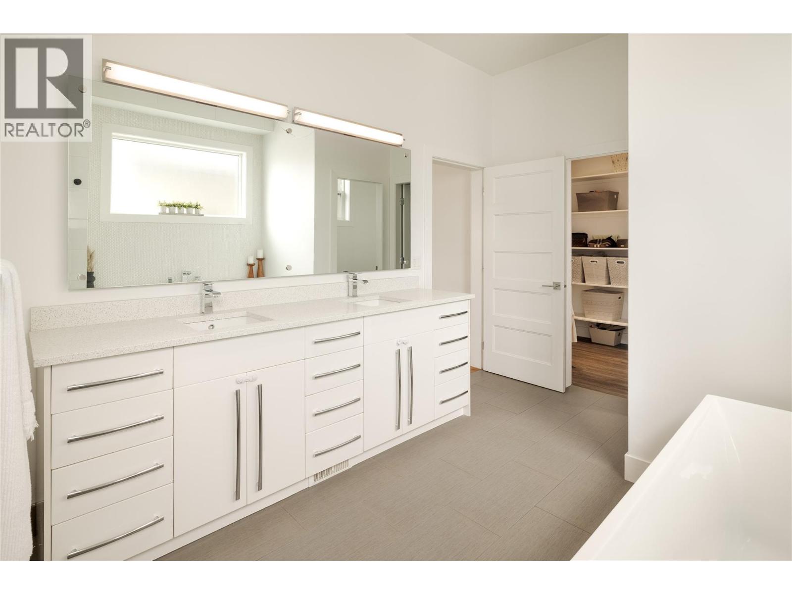 385 Cadder Avenue - 34