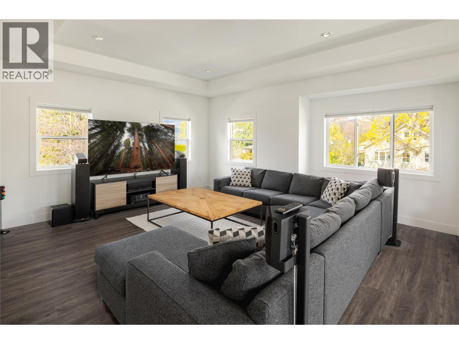 385 Cadder Avenue, Kelowna