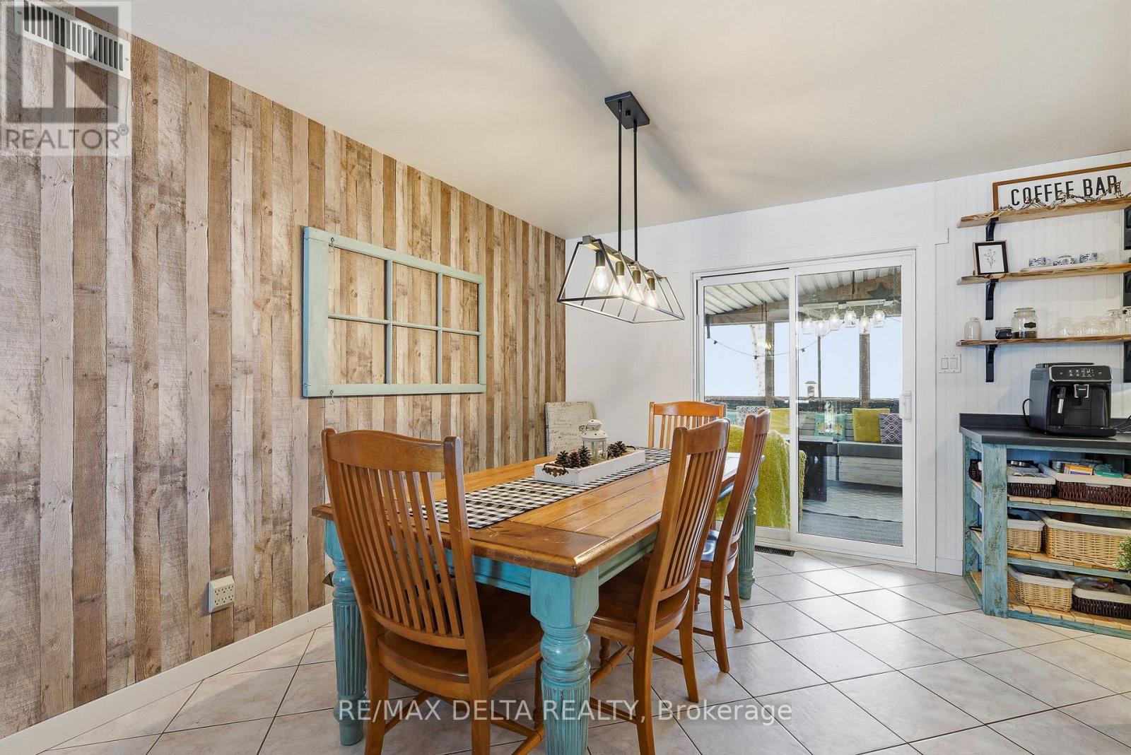 677 STE MARIE STREET - 17