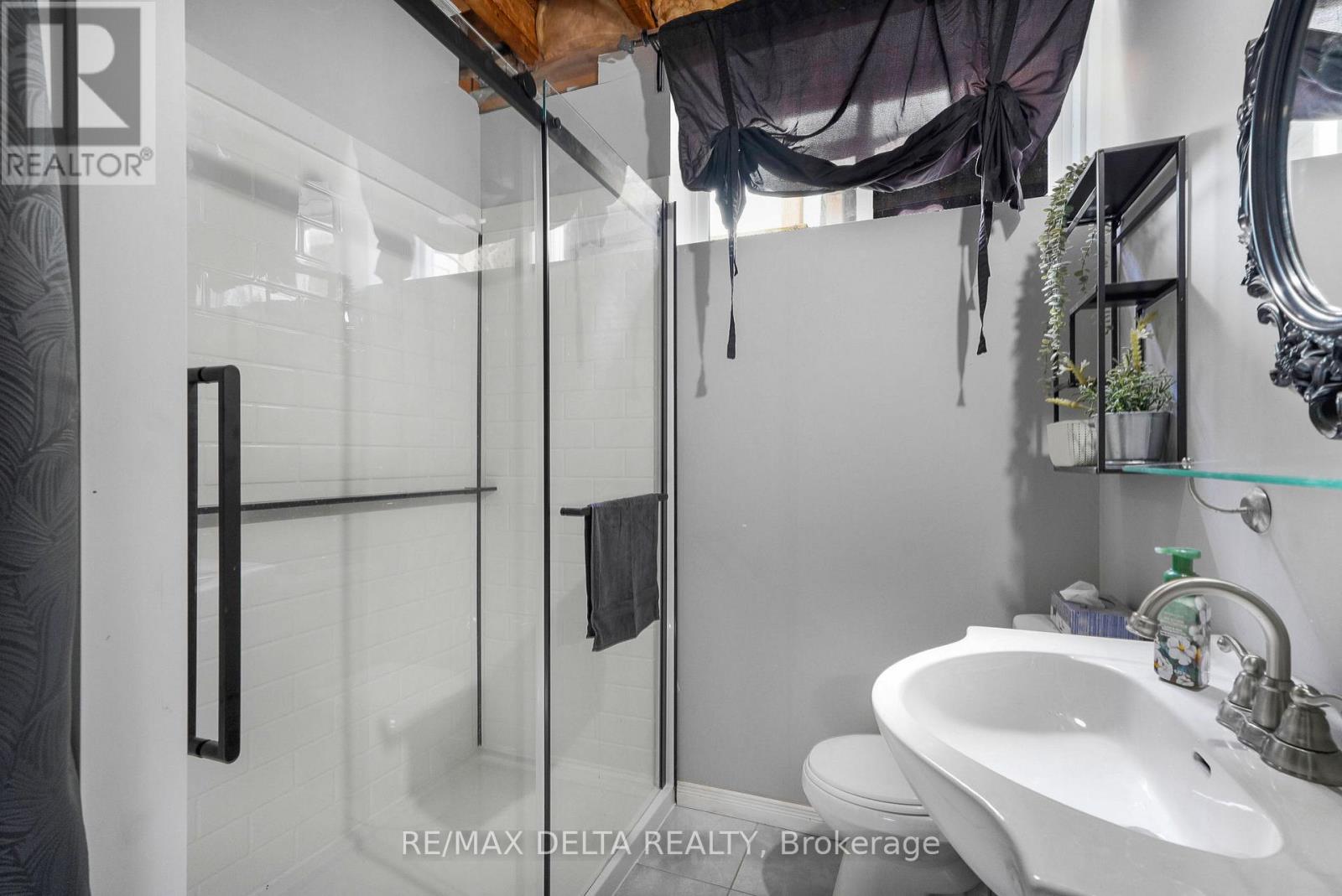 677 STE MARIE STREET - 27