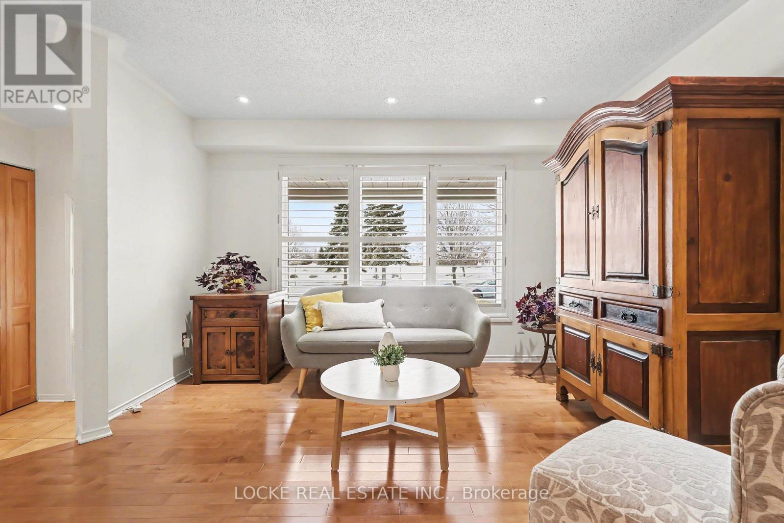 6020 LONGLEAF DRIVE - 7