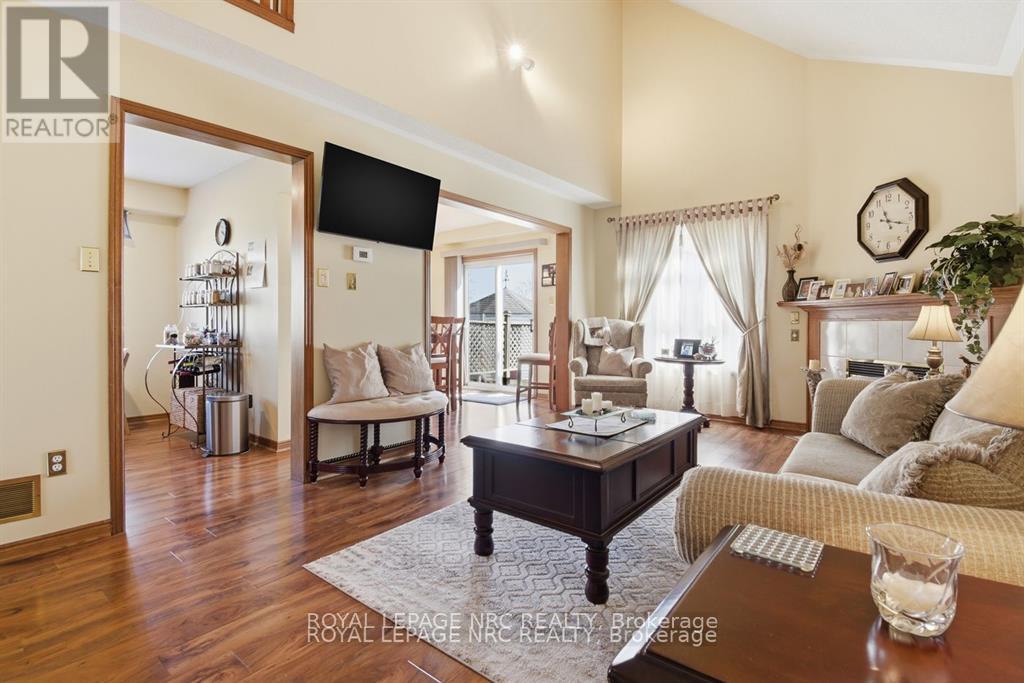 4393 TAMARAC AVENUE - 11