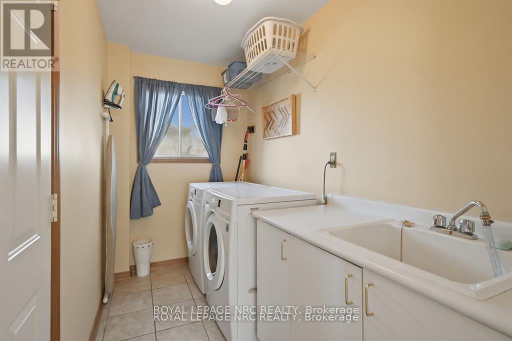 4393 TAMARAC AVENUE - 7