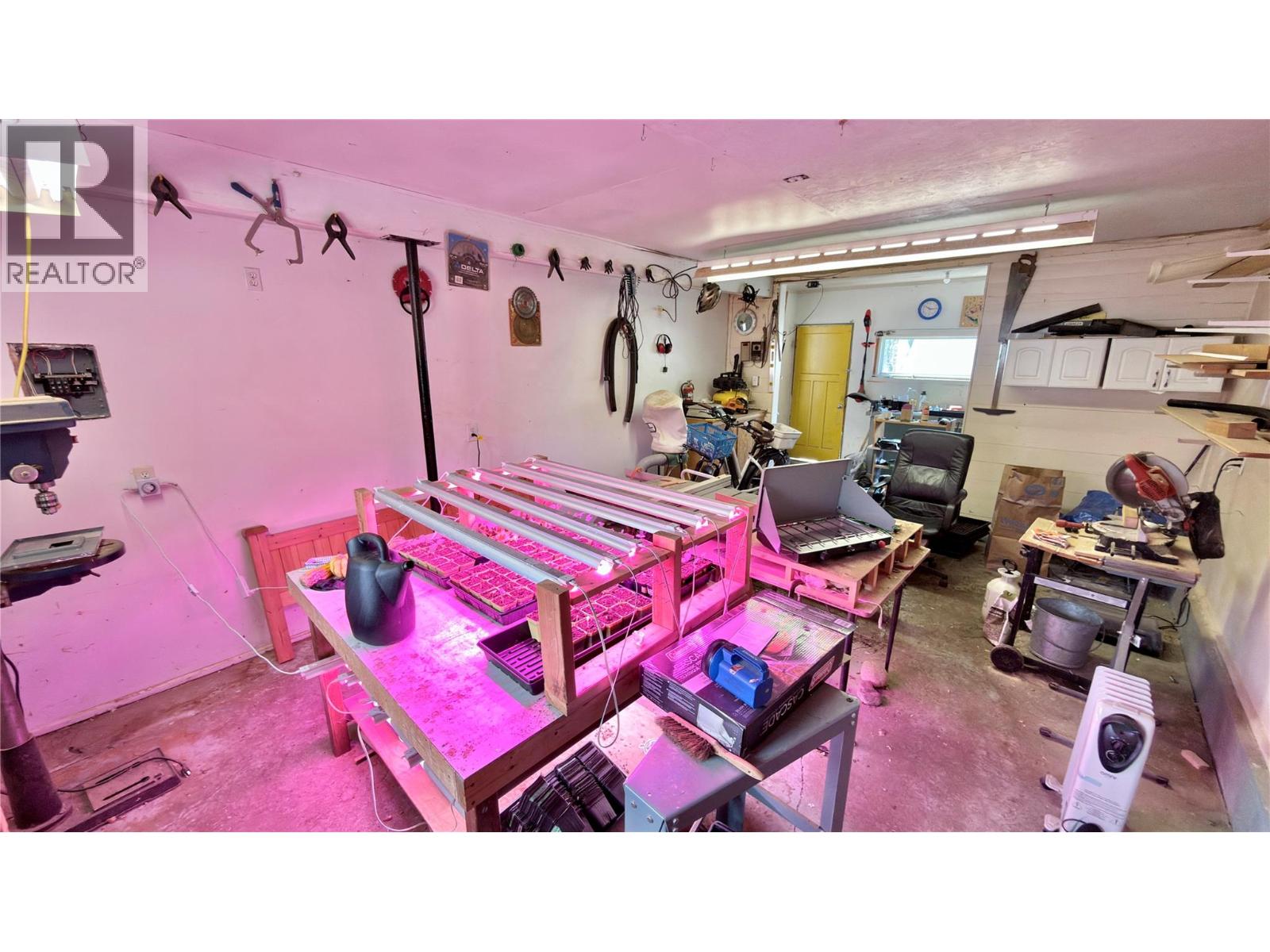 492 Fourth Avenue, Midway
