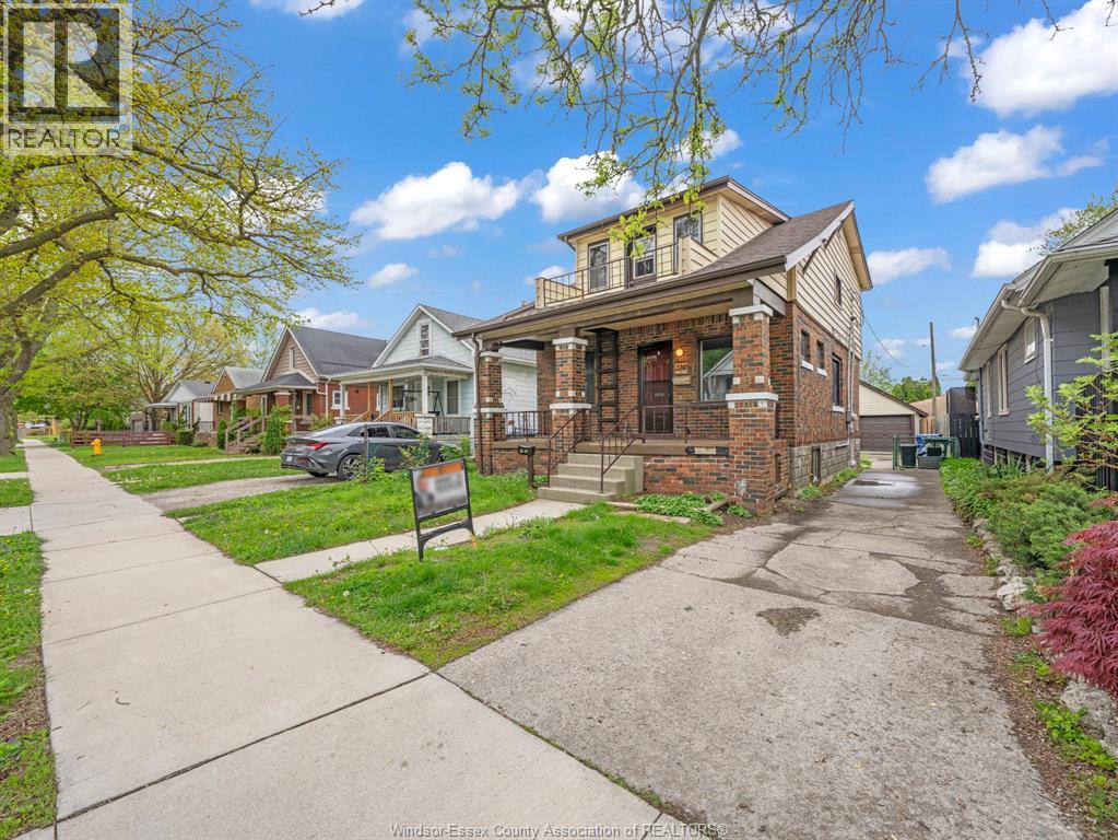 2241 MERCER Unit# MAIN, Windsor, Ontario, N8X3R2 — Photo 2
